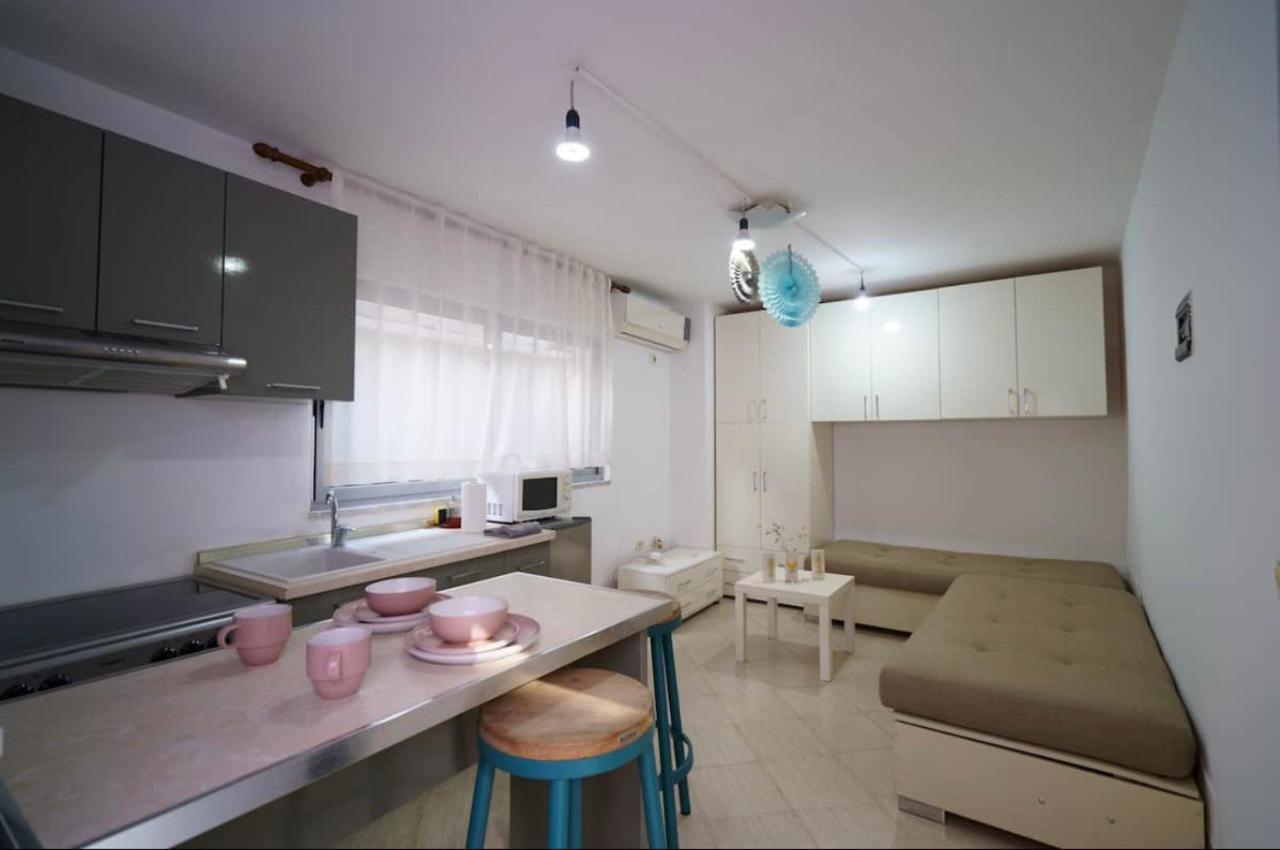 Brilant Studio Apartment City Center ติรานา ภายนอก รูปภาพ